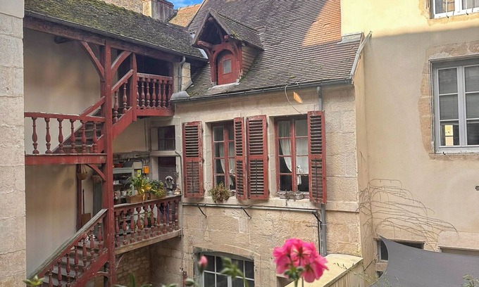 Dole Apartamento | A little cocoon in the heart of old Dole