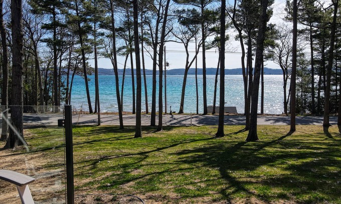 Glen Arbor Casa | A Little Slice of Glen Lake "Heaven"