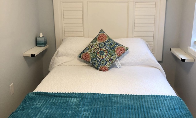 Limona Improvement Casa | A Little Unexpected Pleasure