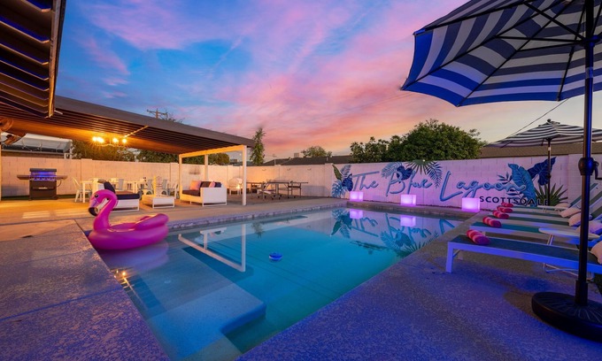 Scottsdale Highlands Estates Casa | A+ Location 1 mile to Old Town, Heated Pool, Big Yard