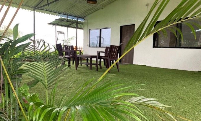 Igatpuri Cabaña | A lovely and cozy Farm Cottage amidst nature where you can be yourself!