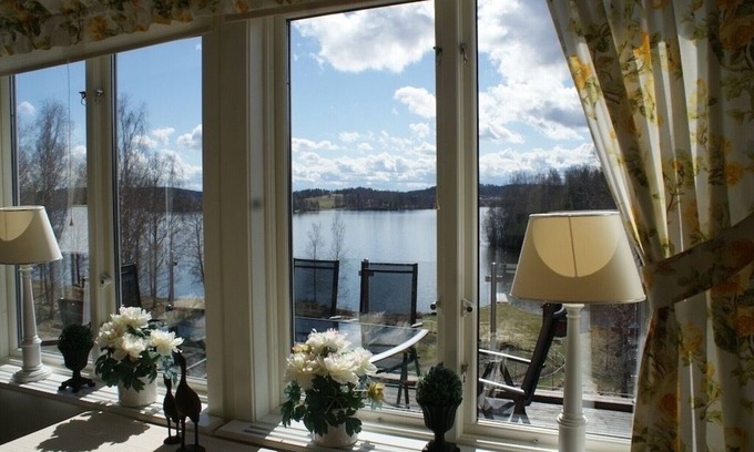 Atvidaberg Municipality Cabina | A lovely cottage on Lake Vindommen - it has everything to make your holiday fun!