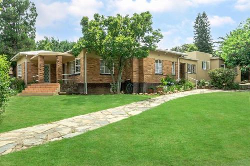 Greater Johannesburg Metropolitan Area Apartamento | A Luxurious Randburg Apartment!