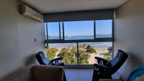 Embare Apartamento | A melhor vista de Santos para 5 pessoas pé na areia