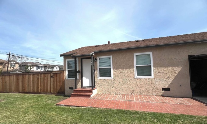 Port Hueneme Casa | a modern and chic vibe!