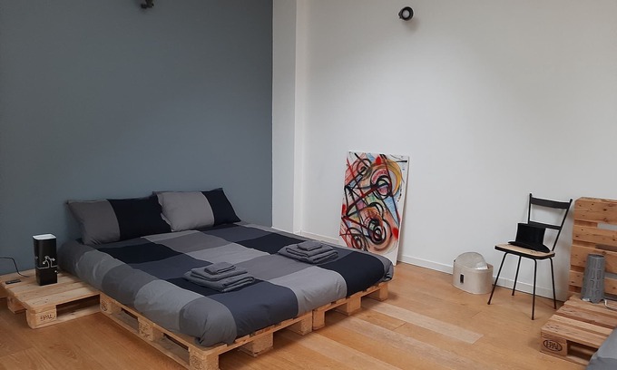 Parella Casa | A Modern and Cozy Loft