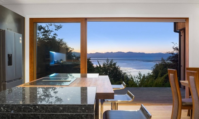 Atawhai Casa | A modern home with sea views, just a short drive to Nelson city