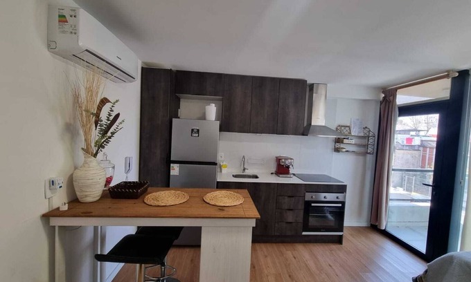 Pocitos Apartamento | A modern loft with a smart key system, located close to a Mall and beaches.