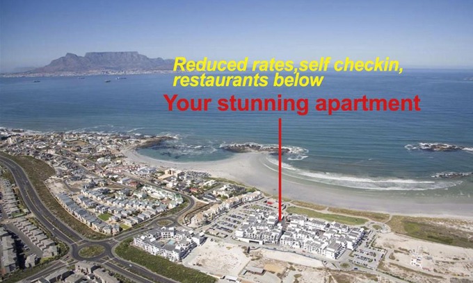 Big Bay Apartamento | A Modern unit, self checkin, restaurants and shops below