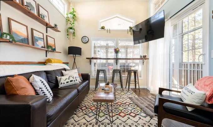 Woodland Park Apartamento | A Mountain Tiny dream 2BR, Views, Patio, Fireplace