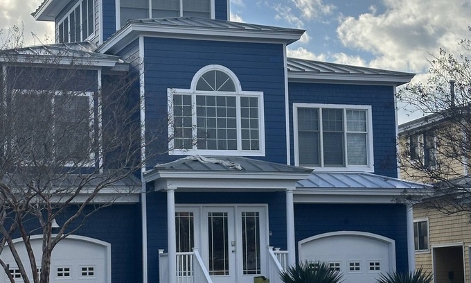 Cape Charles Casa | A newly remodeled spacious home. Private beach, amazng sunsets in Cape Charles.