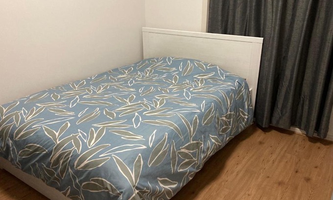 Findon Casa | A Nice Room close to Shopping Centre