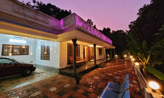 Devikolam Cabaña | A one Cottage Munnar