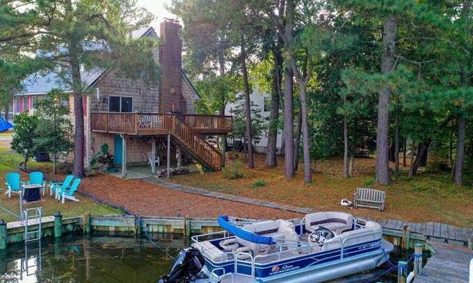 Ocean Pines Casa | A Pawfect Salty Hideaway-Non Group Rental-4 Bedrooms, 3 Bathrooms, Sleeps 8