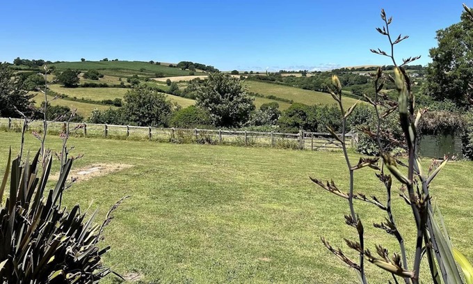 Stoke Gabriel Casa | A Peaceful Haven With Stunning Views in Picturesque Riverside Village