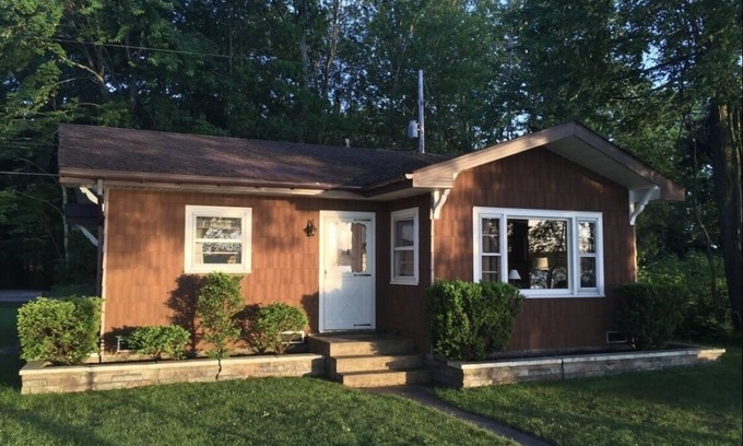 Pentwater Cabaña | A peaceful little lakefront house on the sunset side of Bass Lake!