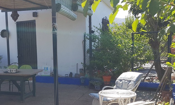Motril Cabaña | Una casa de campo tranquila, espaciosa e independiente a solo 10 minutos de la playa y la ciudad