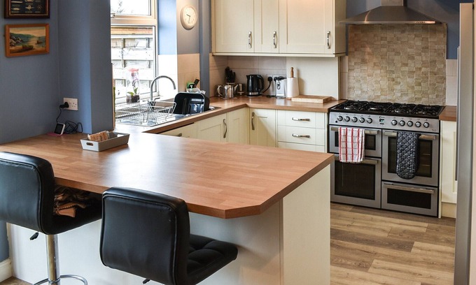 Rawcliffe Cabaña | 3 bedroom accommodation in Clifton Without, near York