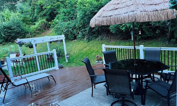 Manomet Casa | A place Near Historic Plymouth & Cape Code