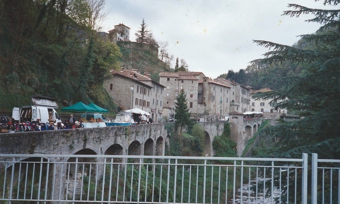 Premilcuore Casa | Un lugar para relajarse, rodeado de belleza natural, y nadar en el río cercano.