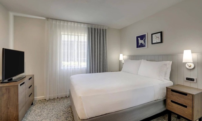 San Jose Hotel | A Place You'll Surely Enjoy! 3 Spacious Units, Free Breakfast, Pets Allowed!