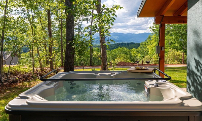 Old Fort Casa | A Place You Won't Forget- Come to the Ridgeline