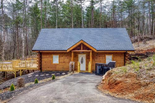 Newport Casa | A Playful Bears Cabin #312