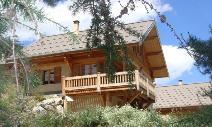 Abries Chalet De Esquí | Agradable y encantador chalet luminoso, magnífica vista.