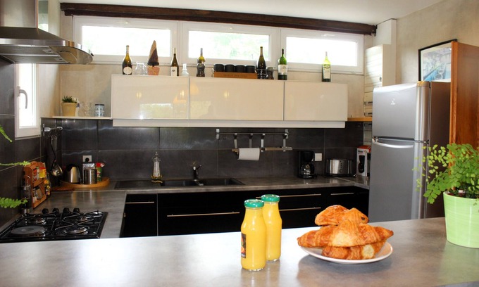 Basseneville Casa | A Quelques km de Cabourg, Gîte de Caractère à la Campagne: La Cave à Cidre