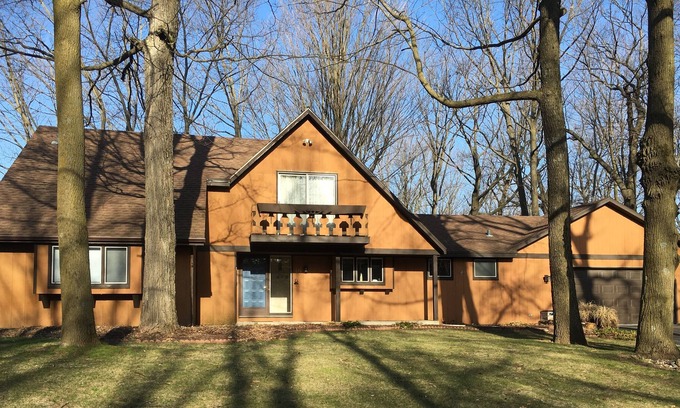 Plymouth Casa | Una casa tranquila, de estilo europeo en el corazón del lago Elkhart - cerca