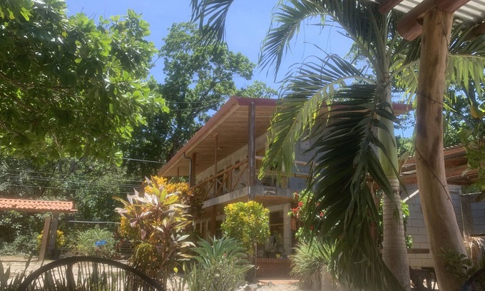 Marbella Cabina | A rustic lodge surrounded by gardens, in a jungle setting - double Room 1