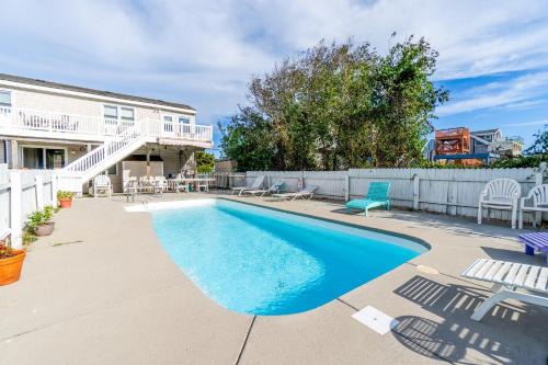 Sandbridge Casa | A Salty Dog