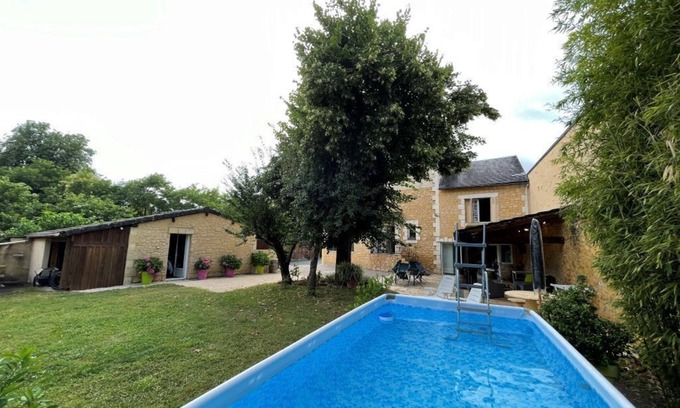 Sarlat-la-Caneda Villa | A Sarlat PRIVATE VILLA 5bed-5sb, Above ground pool, Linen + Household included, WIFI