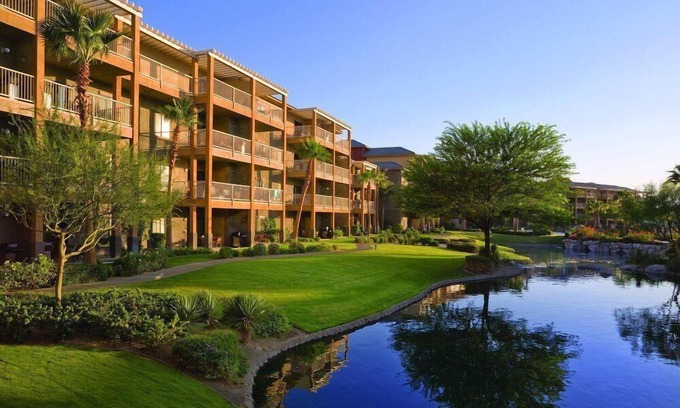 Terra Lago Complejo | Grandes Unidades de Resort adyacentes a Golf, Coachella, Stage Coach, Tennis o simplemente Relajación Familiar