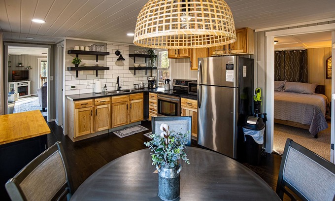 Webster Cabina | A small cabin for big memories!