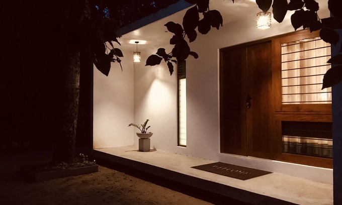 Midigama Cabina | A small cabin near the Midigama beach will all the luxuries you need