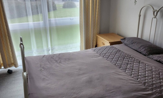 Highlands Apartamento | A spacious and cozy apartment close to the Town centre