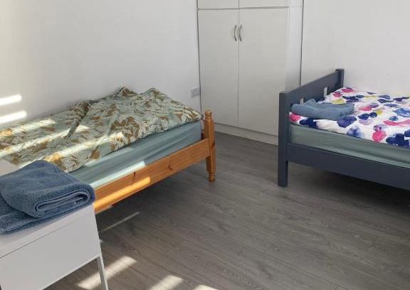 Glasnevin Casa | A spacious room near the city center(Room 1)