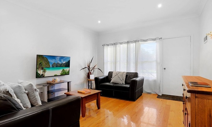 Port Fairy Casa | A stone's throw to East Beach Tuscany is an idea family holiday home
