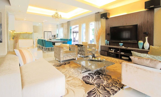 Cheras Casa | A Stylish & Comfy 4BR House with Gazebo