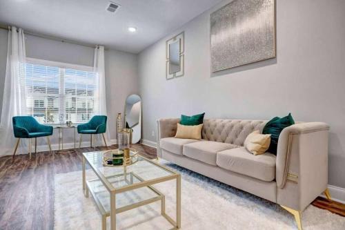 Clarksville Casa | A Taste of Luxe Upscale Condo Near Nashville and Ft Campbell