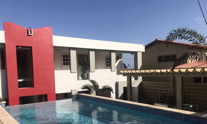 Boegoeroei Apartamento | Un total de 7 alojamientos completamente renovados en un complejo.