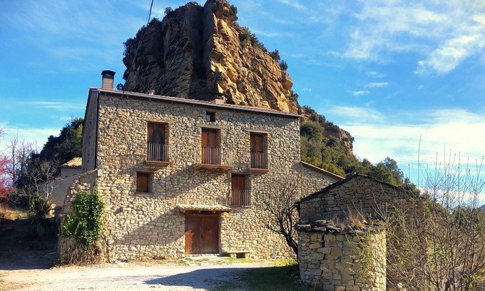 Coll de Nargó Otro | Casa rural de diseño totalmente reformada en medio de la naturaleza.