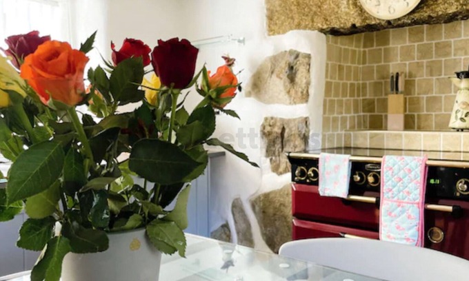 Chysauster Cabaña | A Tranquil, quirky cottage with large garden - perfect for families