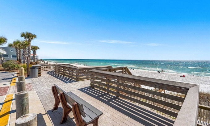Dune Allen Beach Condominio | Key Lime Cottage - A Tranquil Retreat Amidst 30A’s Glorious Beaches