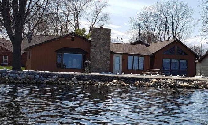 Little Sturgeon Cabaña | A true Hidden Gem waterfront lake home, w/breathtaking views