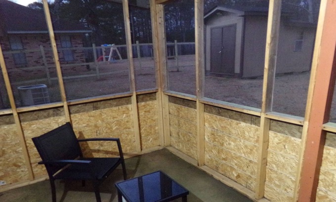 Jackson Casa | A very comfortable and quite abode, with inclosed back porch and privacy fence!!