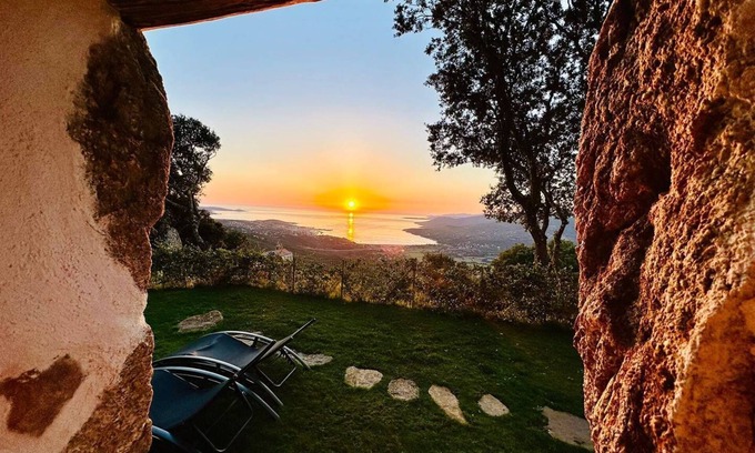 Viggianello Casa | A VIGNA CASEDDU A PUNTA sea view and swimming pool