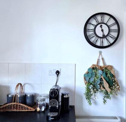 Newport Casa | A warm welcome from Wales 1 Mile from the ICC