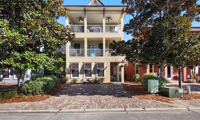 Villages of Crystal Beach Casa | A Wave Away
